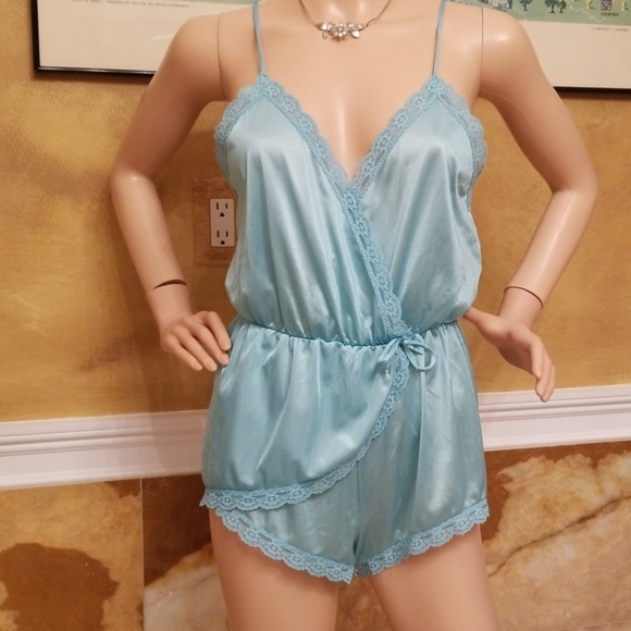 Vintage Other - Vintage 60s Flair Pinup Aqua Blue Teddy
